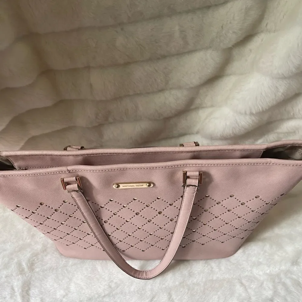 Michael Kors  Carry all tote leather Blossom Pink perforated gold tone laid over